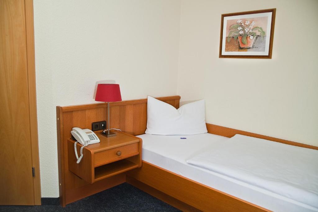 Hotel Saechsisches Haus Berggiesshübel Quarto foto